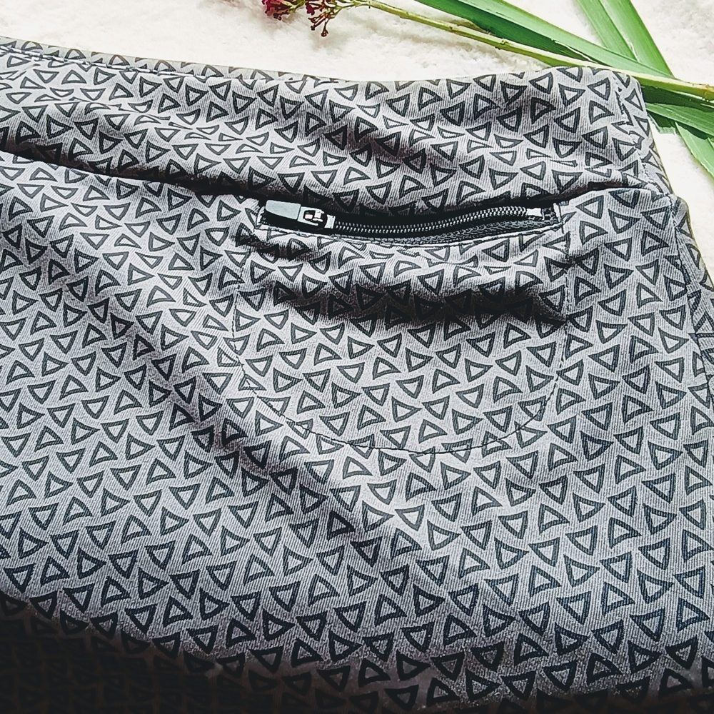 Sz Large, Be Inspired Gray and Black Pair Of Skorts, Comfortable Wear, Active
